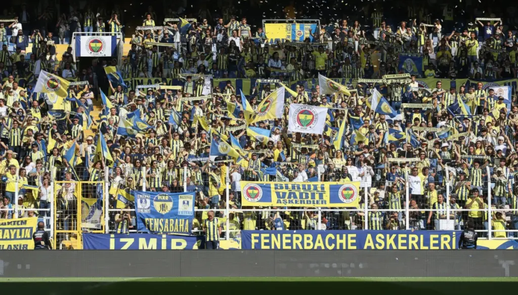 Fenerbahçe Kadın ve Çocuklara Yönelik Ücretsiz Bilet Kampanyası Duyurdu